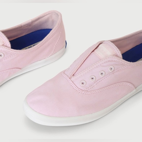 Chillax Light Pink Canvas Slip-On Sneakers - Picture 3 of 9